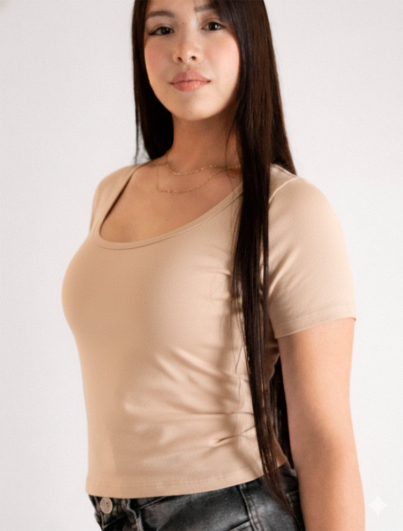 Camiseta Básica Elegance Fit