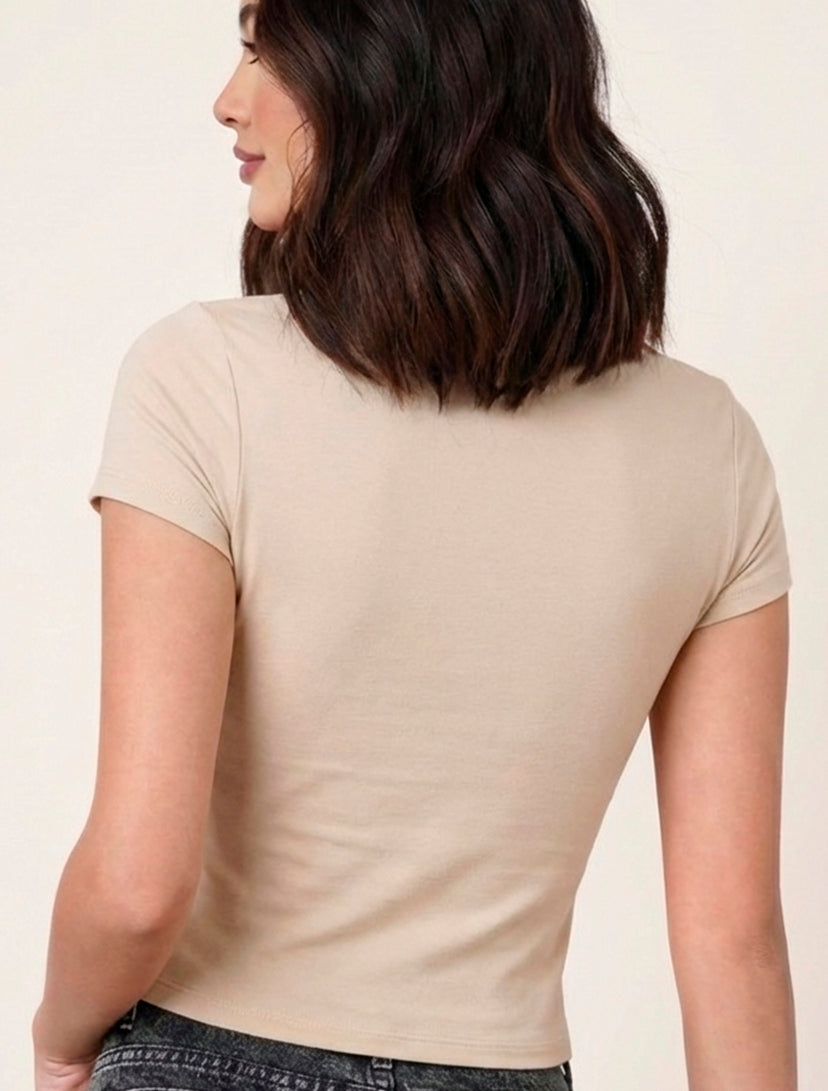 Crop Top Básico Ajustado Manga Corta